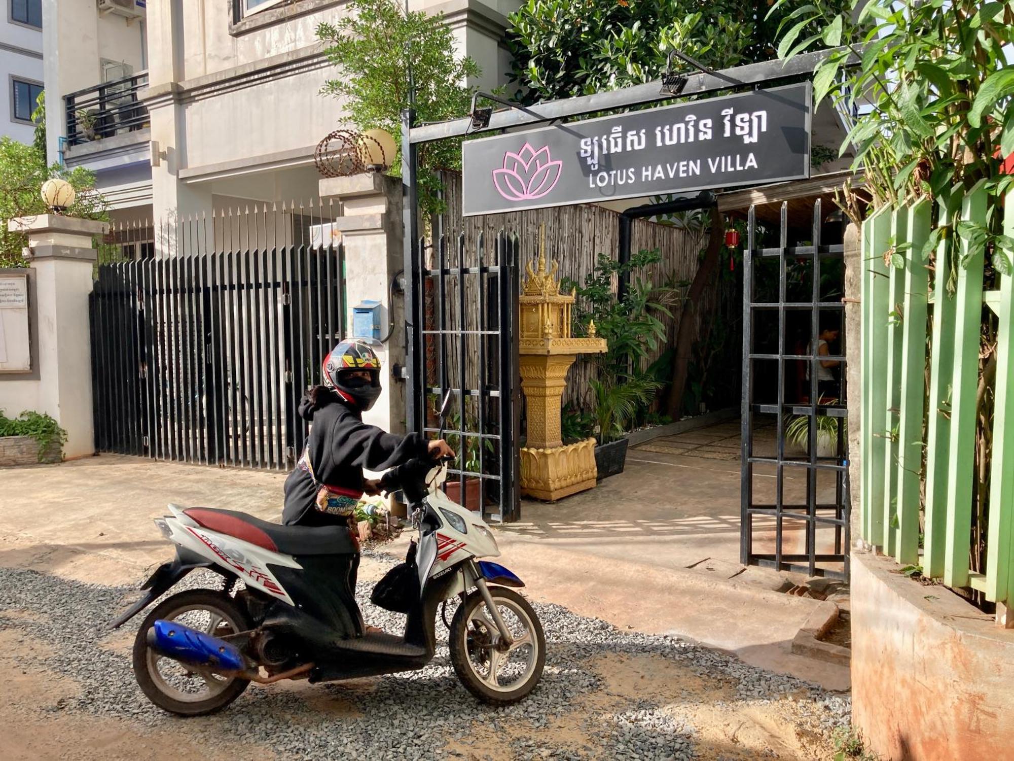 Lotus Haven Villa Siem Reap Bagian luar foto